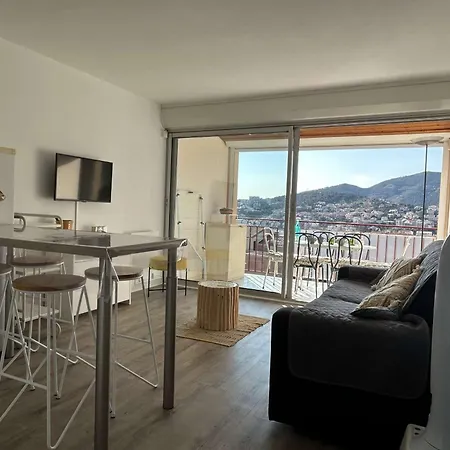 Apartment 2 Pieces A Avec Parking Prive - Fr-1-225c-160 *